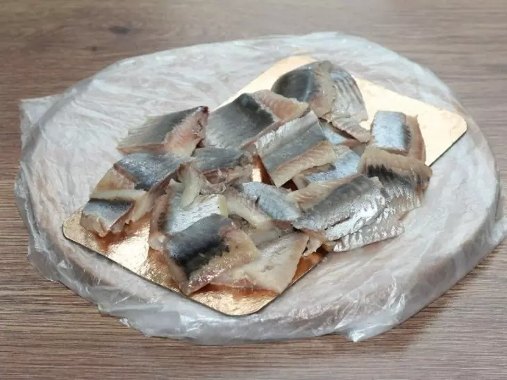 Роллы из сельди с овощами #блюдосизюминкой: шаг 1