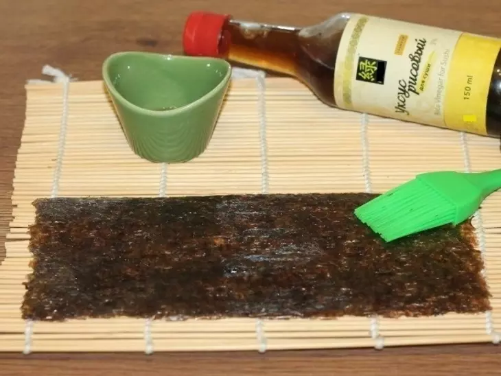 Роллы из сельди с овощами #блюдосизюминкой: шаг 8