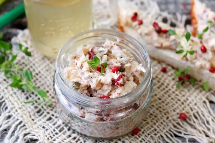 Рийет из запеченной сельди с вялеными томатами и розовым перцем #блюдосизюминкой: шаг 6