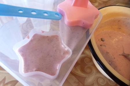 Мороженое из жимолости с базиликом  на сметане #блюдосизюминкой: шаг 5