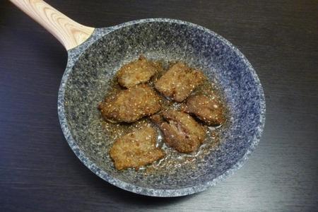 Салат из куриной печени с карамелизированными сливами #блюдосизюминкой: шаг 1