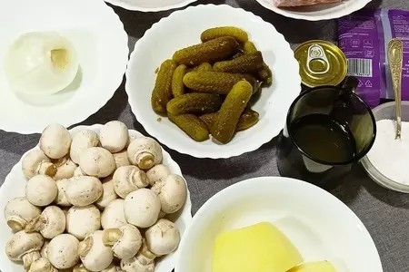Солянка с грибами (в мультиварке): шаг 1
