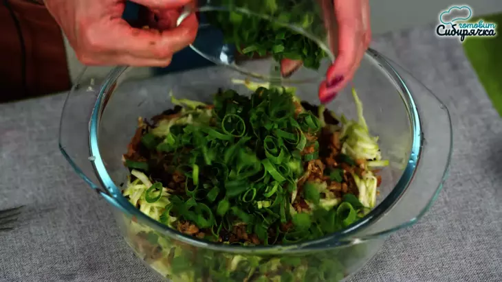 Котлеты из смешанного мясного фарша с баклажанами по-турецки: шаг 2