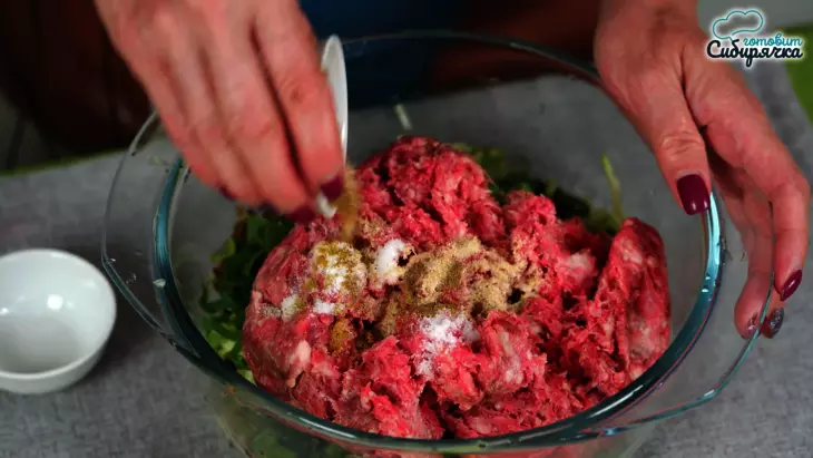 Котлеты из смешанного мясного фарша с баклажанами по-турецки: шаг 3