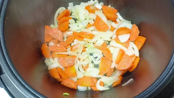 Курица с кабачками (в мультиварке): шаг 3