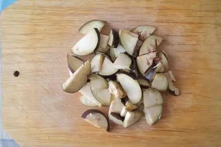 Салат из баклажанов с овощами и кетчупом "махеевъ"#махеевъ: шаг 1