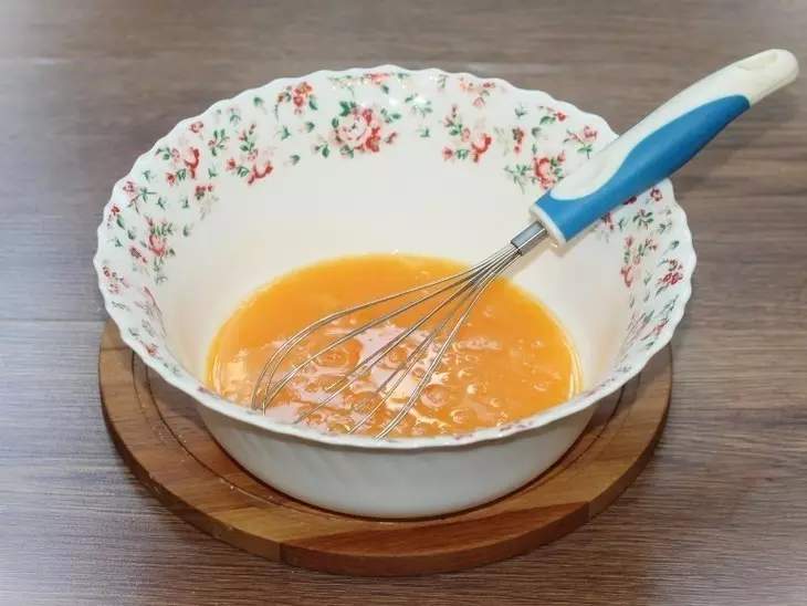 Воздушный рулет-омлет с сыром и баклажанами “махеевъ” #махеевъ: шаг 3