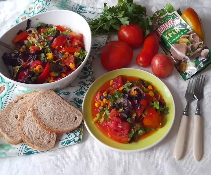 Салат из помидоров с кукурузой "махеевъ" #махеевъ: шаг 12