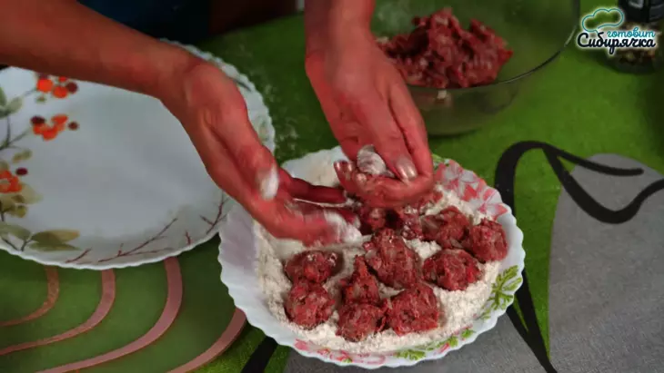 Овощной суп с мясными фрикадельками и стручковой фасолью: шаг 4