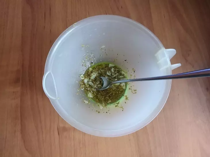 Запечённая курица на хлебе с овощами: шаг 3
