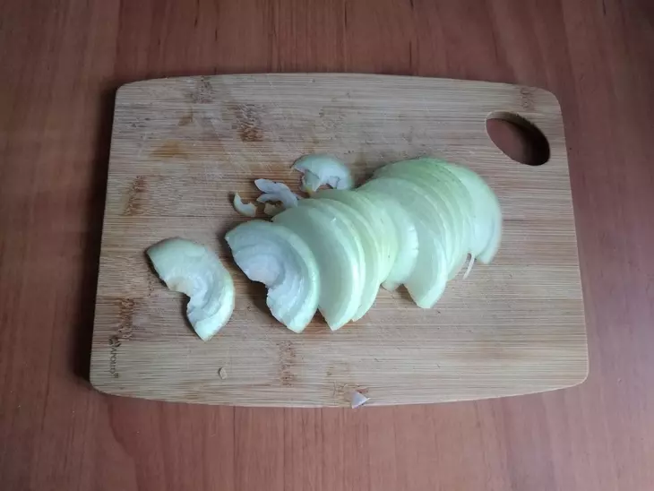 Запечённая курица на хлебе с овощами: шаг 4