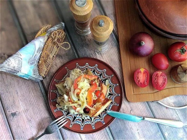 Запечённая курица на хлебе с овощами: шаг 14