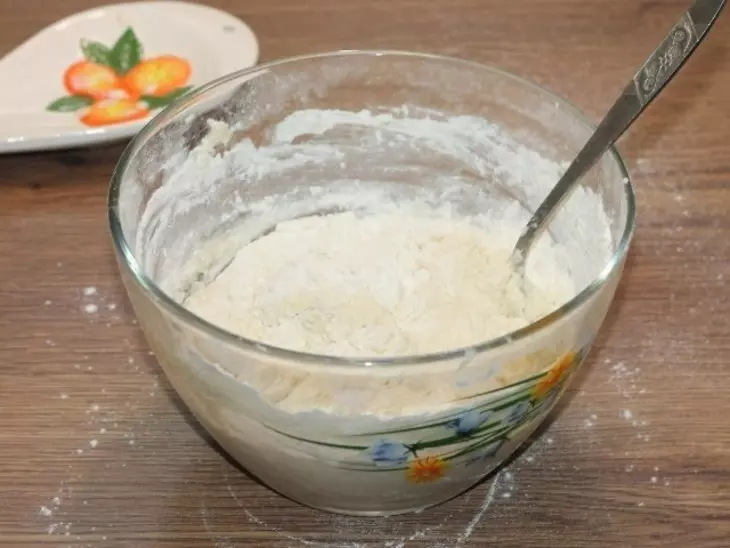 Булочки с фруктами в молочной заливке: шаг 5