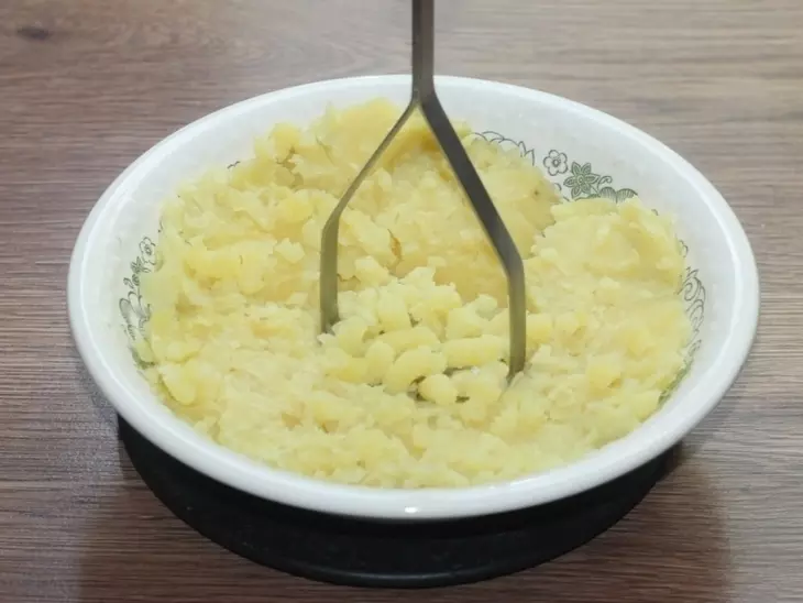 Щи со свиными ребрышками и курицей: шаг 4