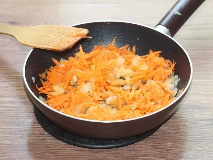 Щи со свиными ребрышками и курицей: шаг 9