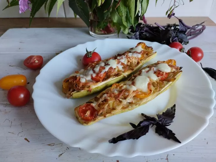 Запеченные кабачки с овощами и сулугуни: шаг 8