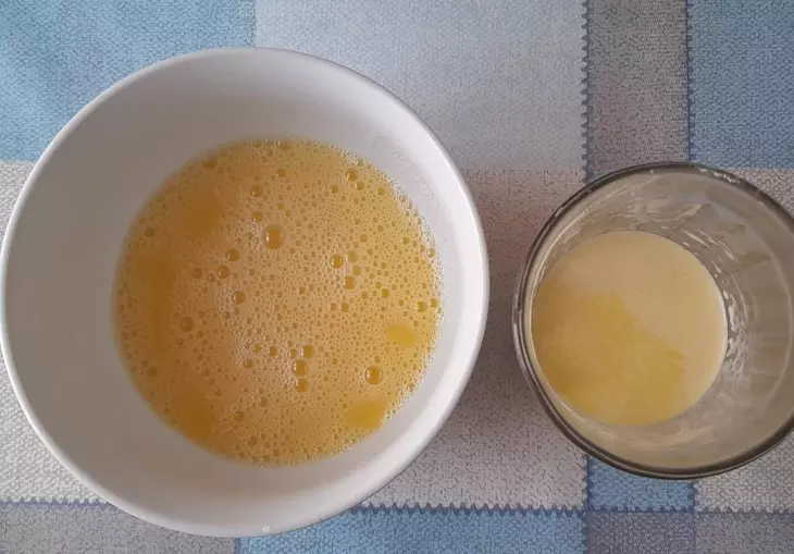 Ватрушка с творогом и яблоками: шаг 3