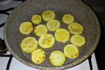 Запеканка из баклажанов и кабачков с курицей: шаг 4