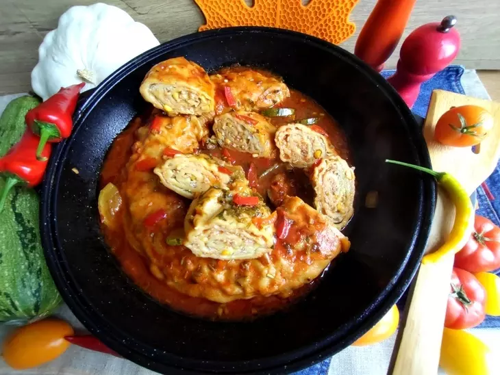 Рулет с фаршем и овощами: шаг 20