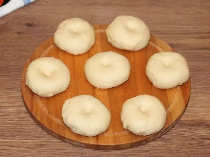 Булочки - улитки с фруктовой начинкой: шаг 9