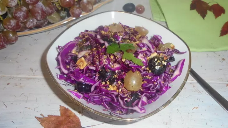 Салат из красной капусты с виноградом и дуккой: шаг 5