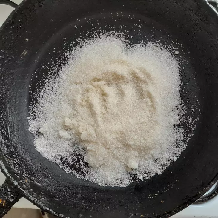 Дрожжевой пирог с яблоками и ежевикой: шаг 9