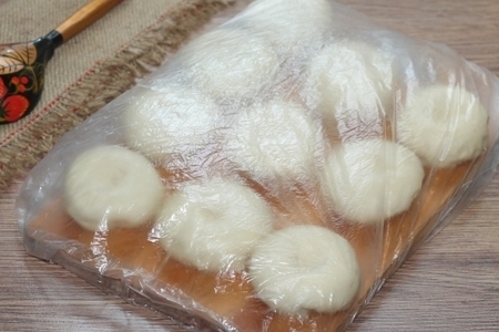 Хлебные булочки с жаренным луком: шаг 10