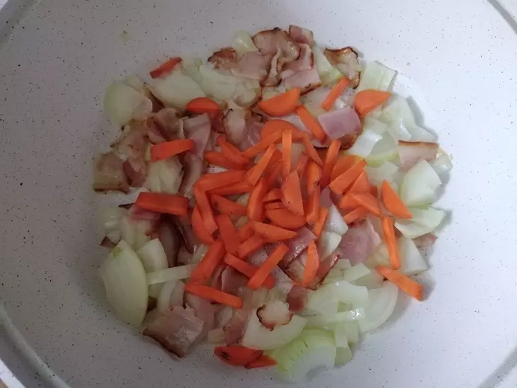 Солянка мясная: шаг 3