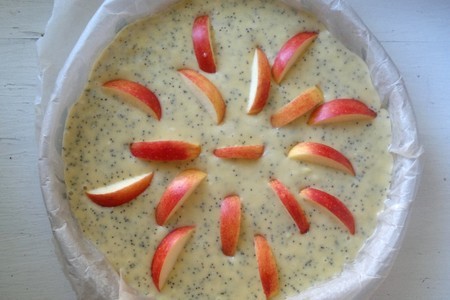 Кукурузный пирог с маком и яблоками: шаг 9