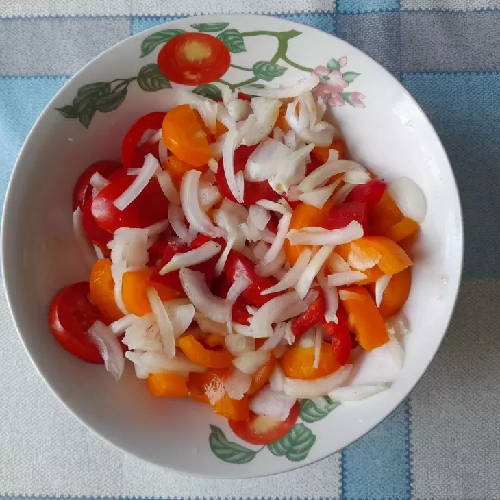 Салат с помидорами, баклажаном и сыром: шаг 9
