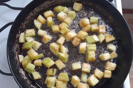 Салат с помидорами, баклажаном и сыром: шаг 10