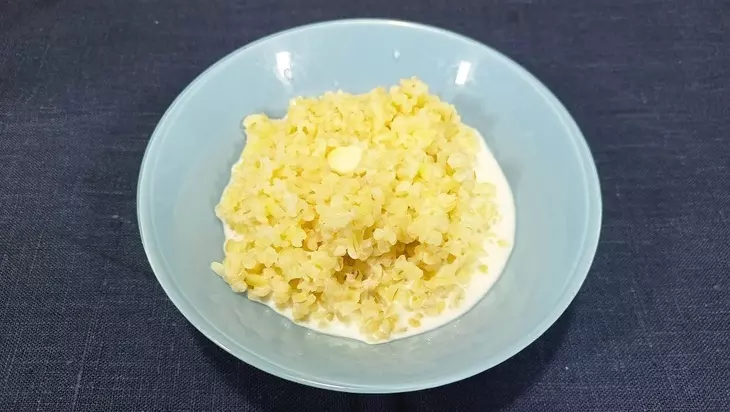 Каша из булгура на молоке: шаг 3