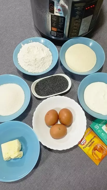 Манник на сметане с маком: шаг 1
