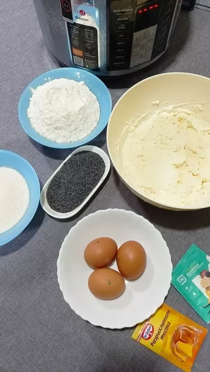 Манник на сметане с маком: шаг 2