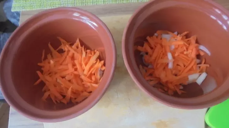 Мясо в горшочке: шаг 6