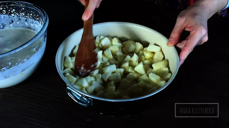Мамин рецепт шарлотки: шаг 4