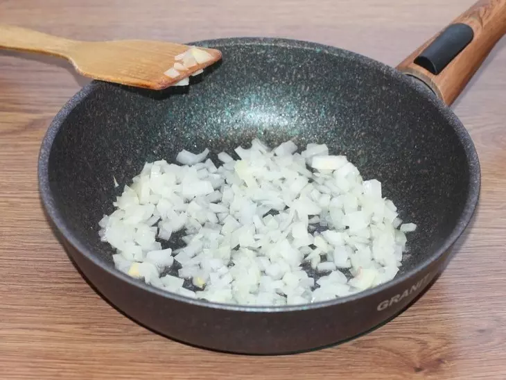 Грибной жульен в кабачках: шаг 6