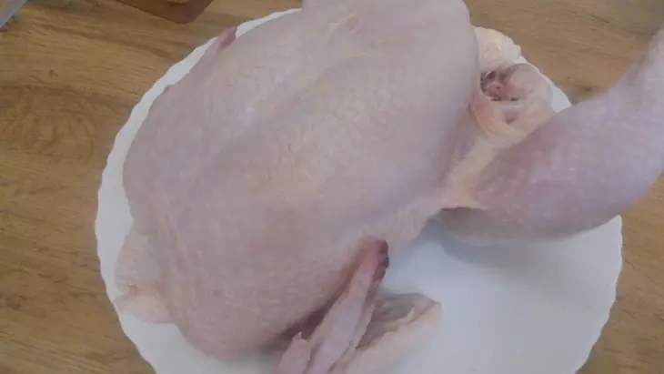 Курица на соли: шаг 1