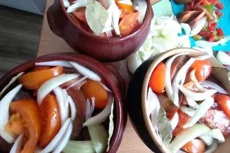 Мясо с овощами в горшочках: шаг 12