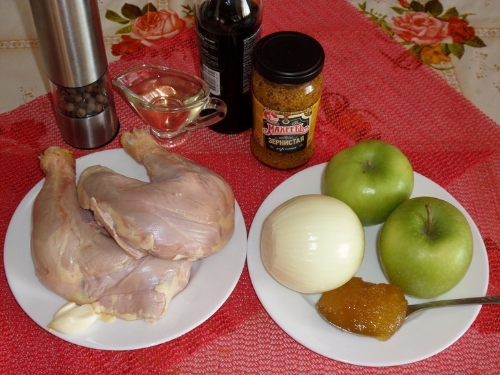Курица в яблоках с "зернистой" горчицей "махеевъ" : шаг 1