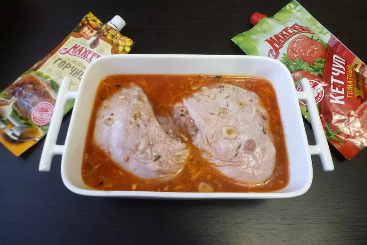 Запеченные куриные бедра с черным рисом "махеевъ с нами": шаг 4
