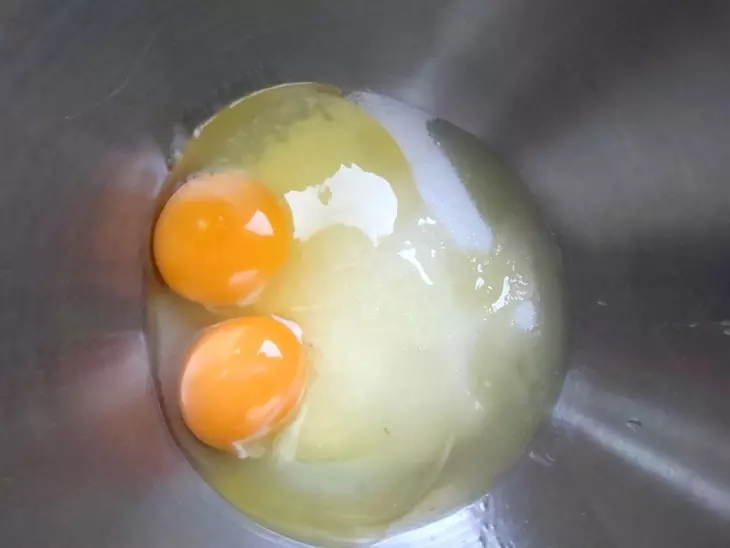 Шоколадный пирог под глазурью: шаг 2