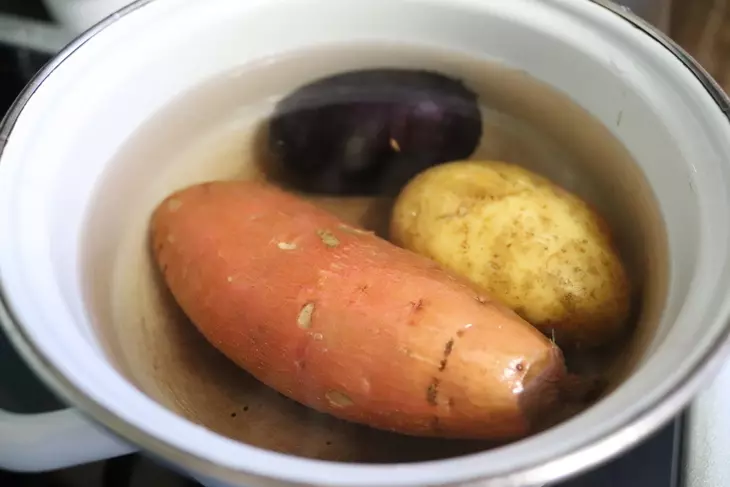 Галета "три картошки с курицей": шаг 1