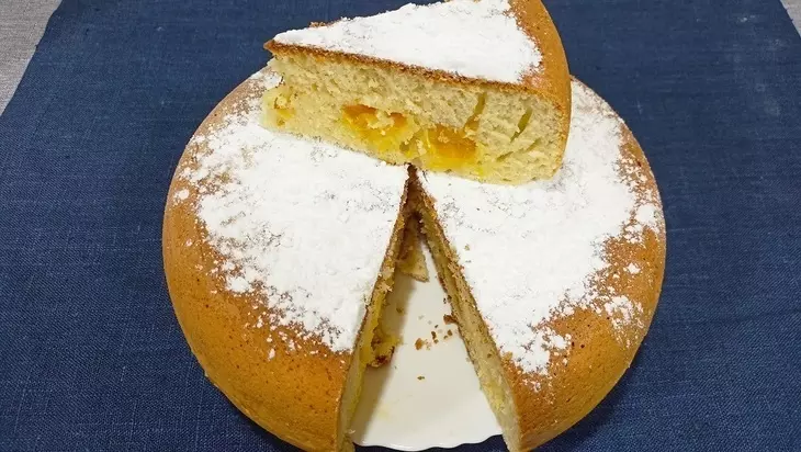 Кекс на кефире с мандаринами: шаг 7