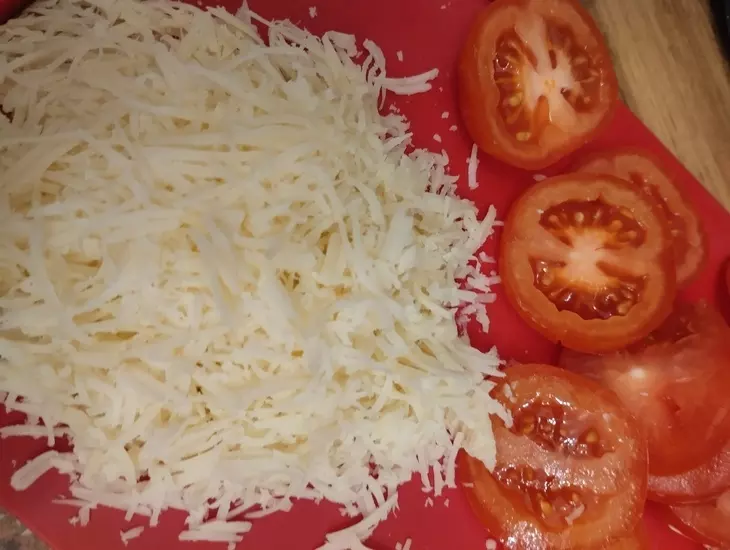 Горячее порционное блюдо с мясом, шампиньонами и картофелем по махеевски: шаг 3
