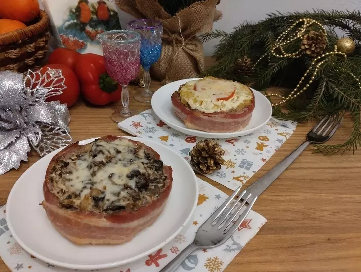 Горячее порционное блюдо с мясом, шампиньонами и картофелем по махеевски: шаг 9