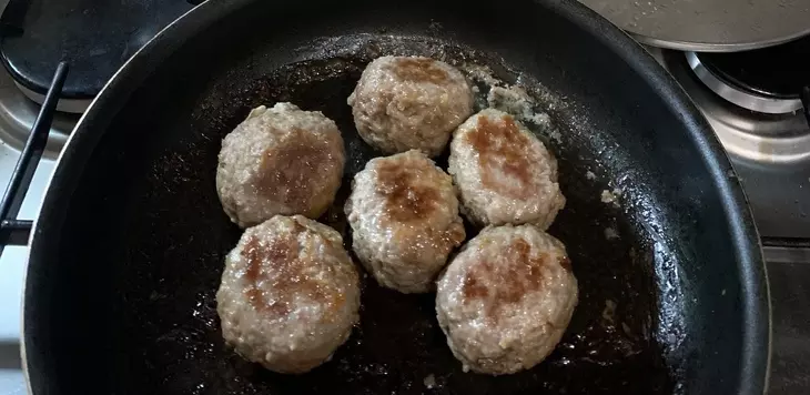Мясные шары на ананасе, с горчицей по - махеевски: шаг 2