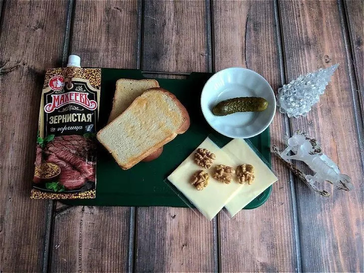 Горячие тосты с сыром и орехами "махеевъ-ские": шаг 1