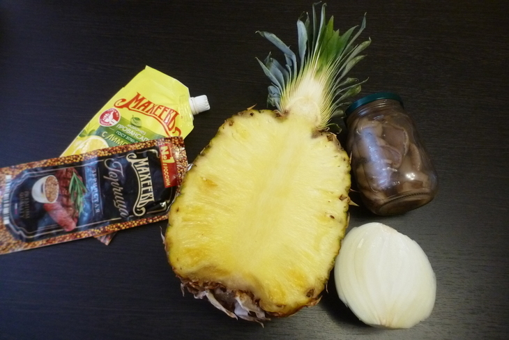 Салат с ананасом "новогодний - махеевский": шаг 1
