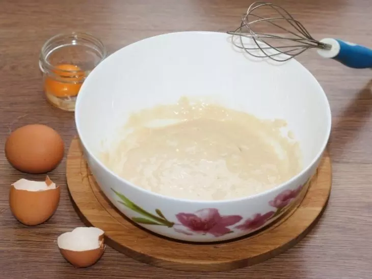 Пироги с брусникой, облепихой и яблоком: шаг 2